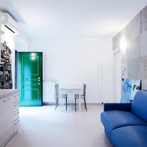 Blue Loft - The House Of Travelers Appartement