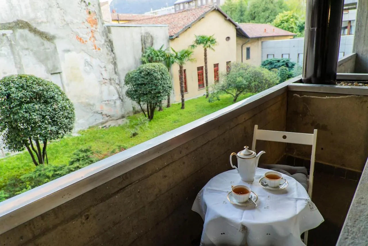 Trilocale Como Centro, Esclusivo 100 Mq Con 3 Balconi Apartment Italy