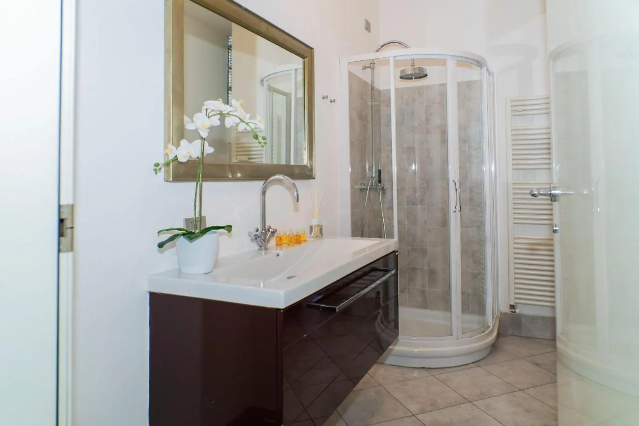 Trilocale Como Centro, Esclusivo 100 Mq Con 3 Balconi Apartment