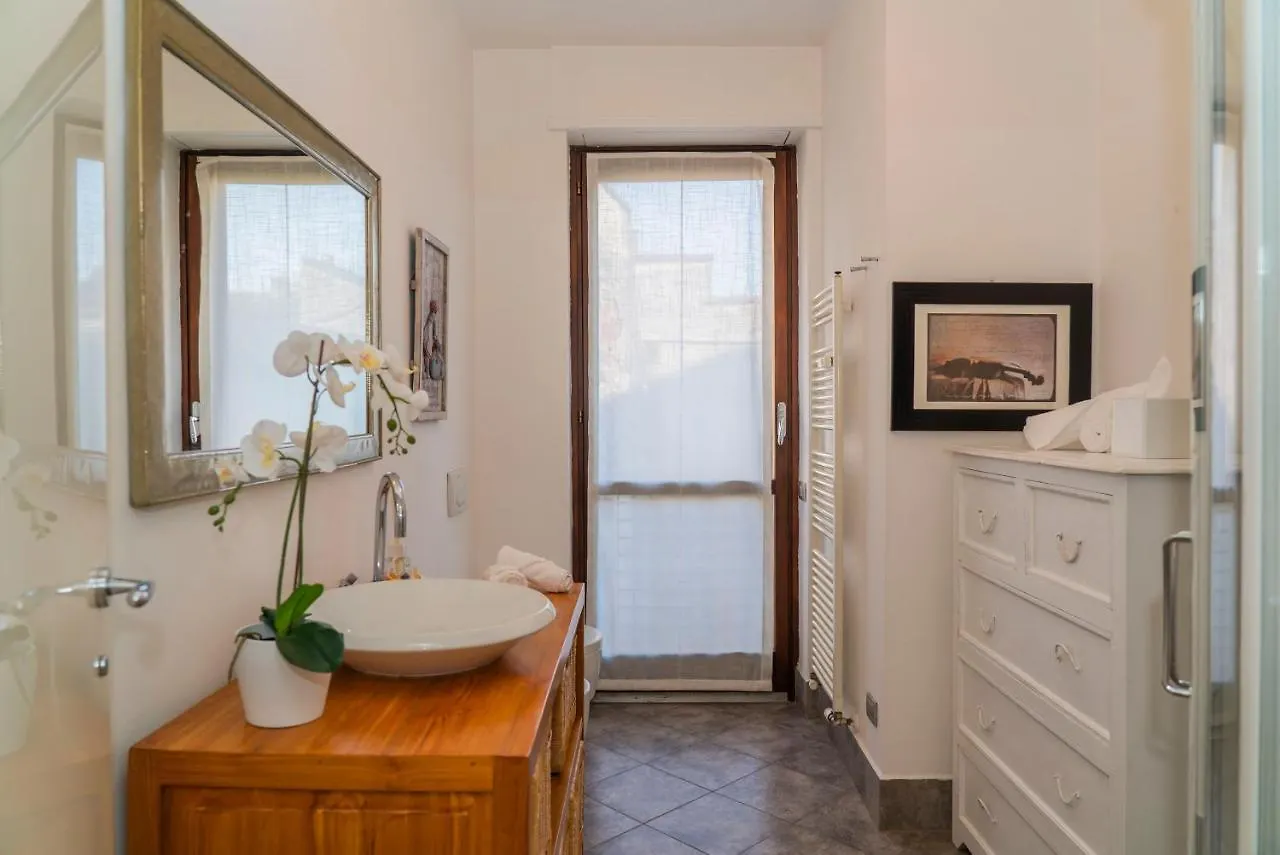 Trilocale Como Centro, Esclusivo 100 Mq Con 3 Balconi Apartment