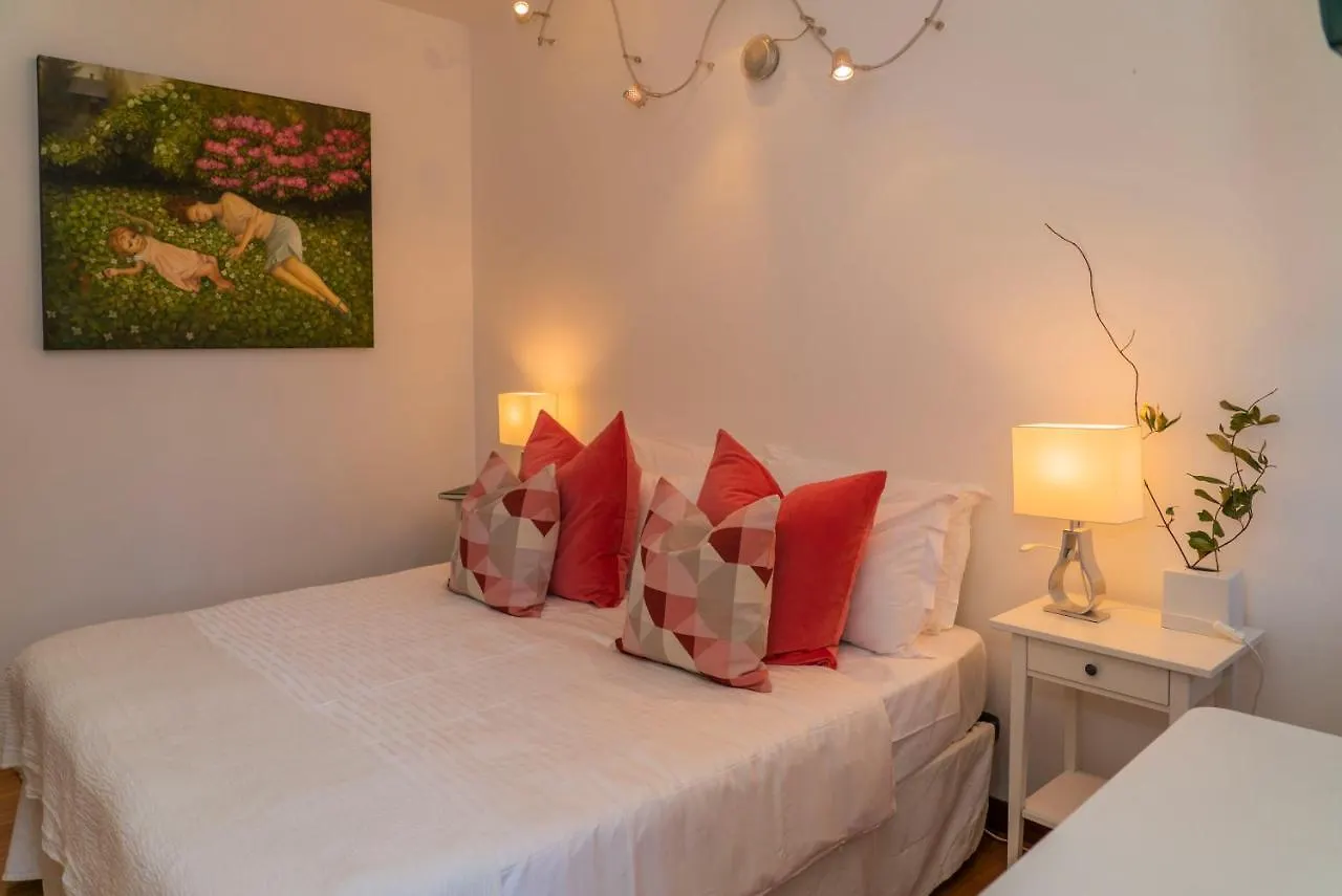 Trilocale Como Centro, Esclusivo 100 Mq Con 3 Balconi Apartment Italy