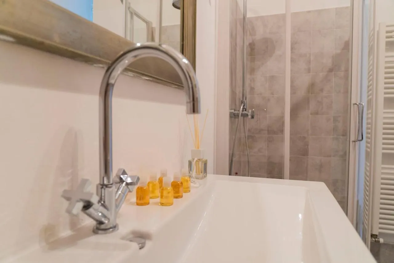 Trilocale Como Centro, Esclusivo 100 Mq Con 3 Balconi Apartment